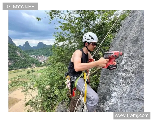 重庆攀岩队的边路渗透策略与深度探索之旅