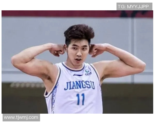 吴冠希：从篮球场上的拼搏到生活中的坚持，展现不一样的奋斗精神与人生哲学