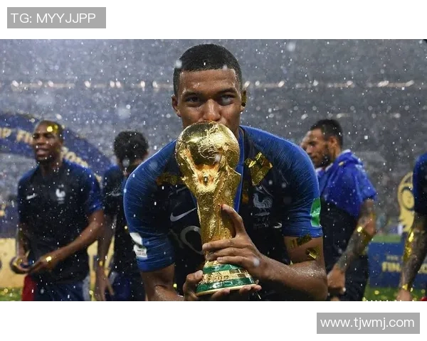 姆巴佩欧冠大放异彩赛后言辞引发未来去向猜测