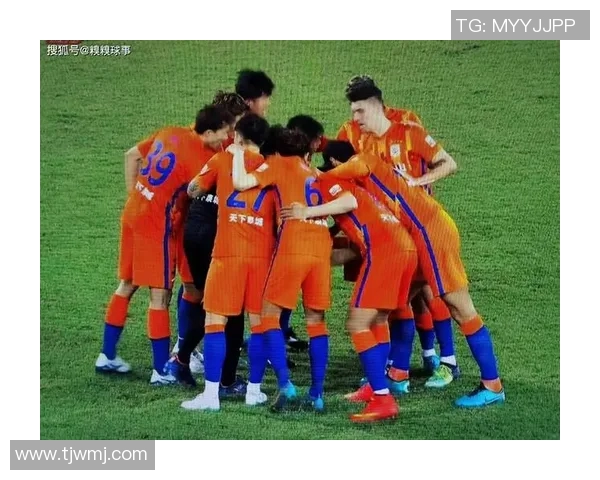 火箭队与篮网队激战正酣球迷热议比赛精彩瞬间与战术分析