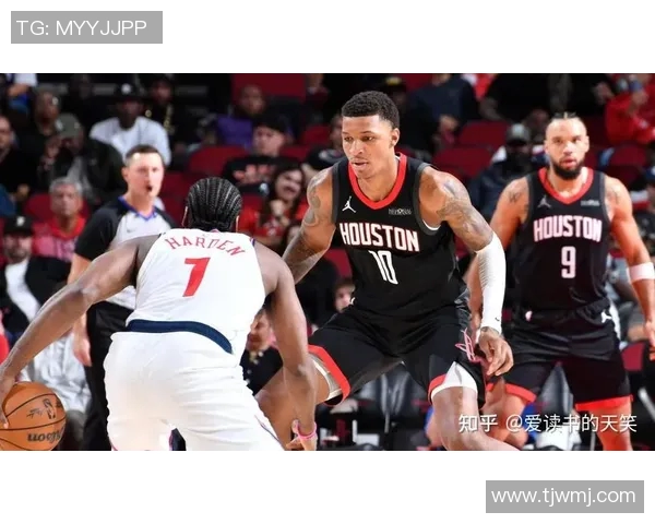 火箭队与快船队激战正酣比赛结果揭晓引发球迷热议