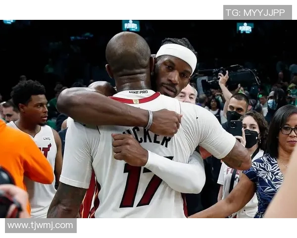 热火与凯尔特人激战再起NBA季后赛对决引发球迷热议与期待