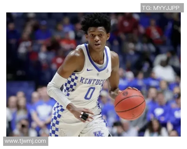 鲍尔与福克斯精彩对决集锦展现篮球技巧与激情碰撞